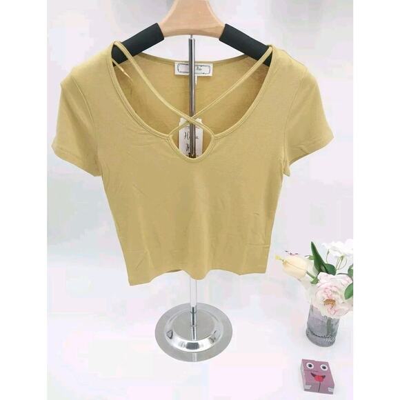 Hippie Rose Criss-Cross T-Shirt Juniors Size S Bold Green Short Sleeve Pullover - Picture 2 of 11